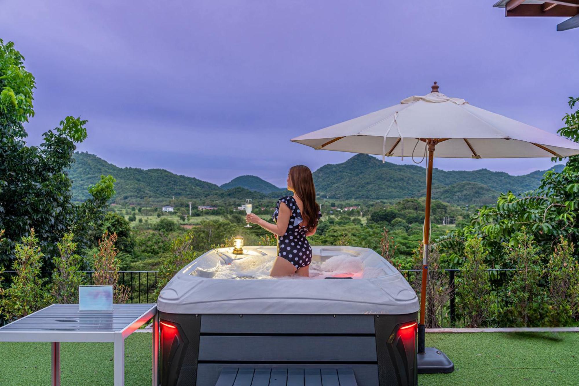 Hotel Te Mata Glamping Nong Nam Daeng Exterior foto